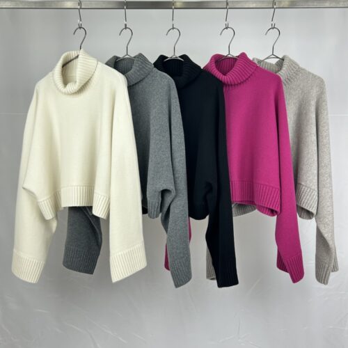 ショートタートルセーター