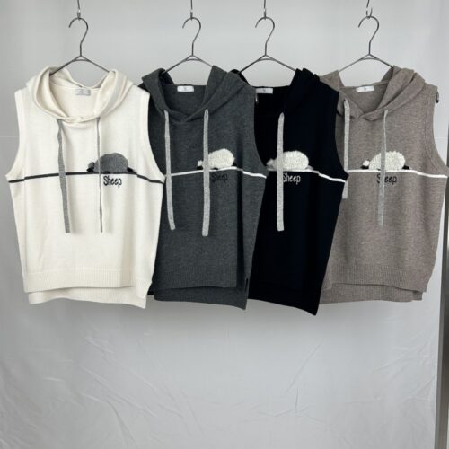 羊インターシャフードベスト