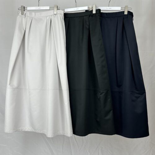 タックタフタスカート