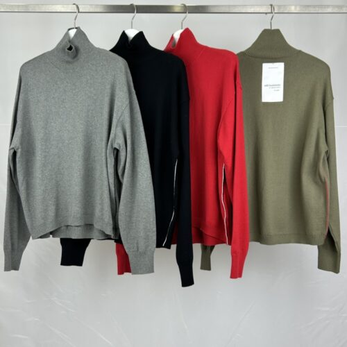 ハイネックセーター